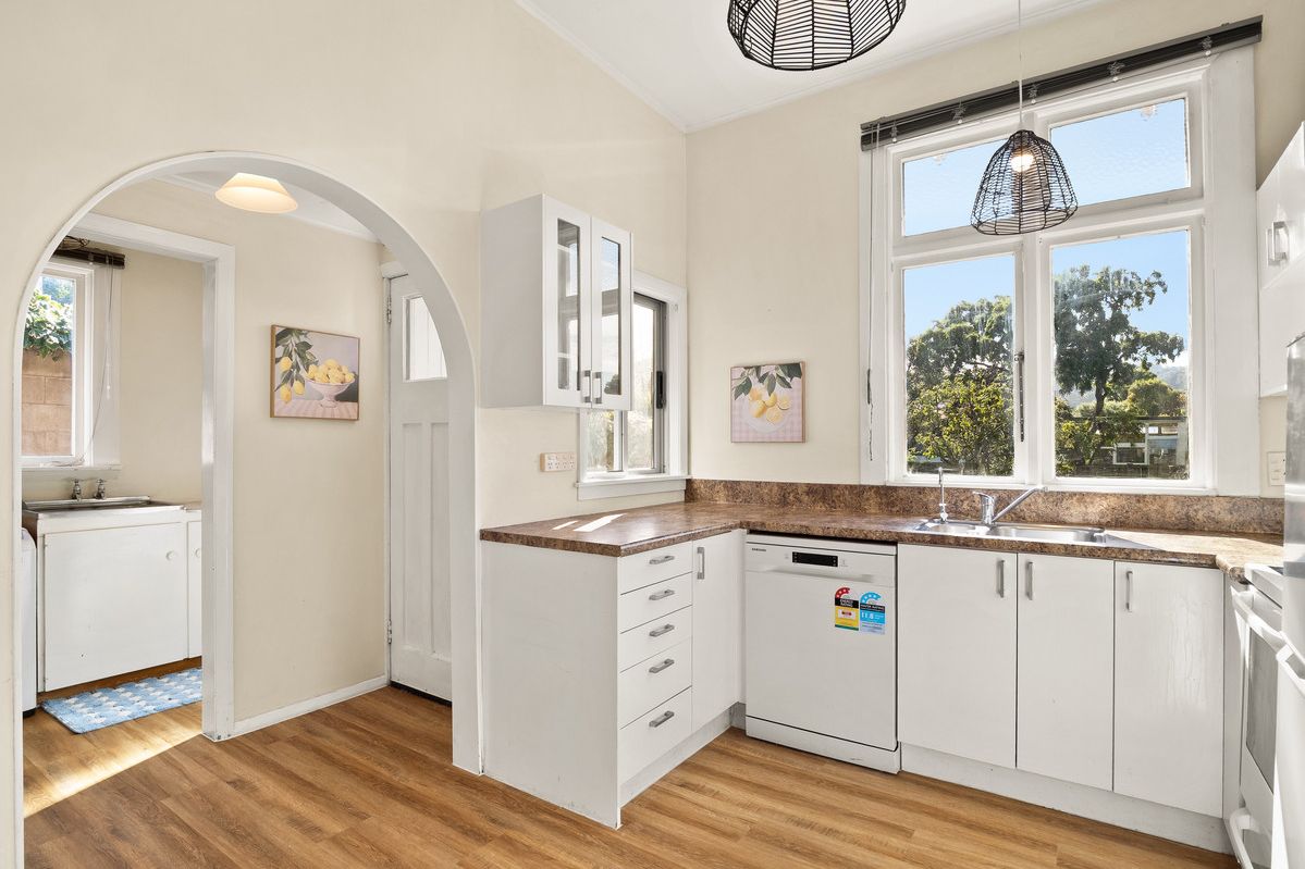 Your Perfect First Home in Solid Brick - Vista 6