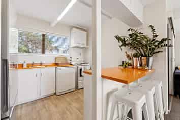  6 Jane Gifford Place, Omaha