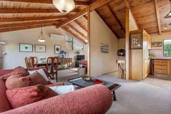 b/52 Symonds Street, Onehunga