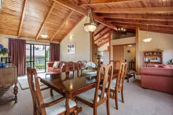 b/52 Symonds Street, Onehunga