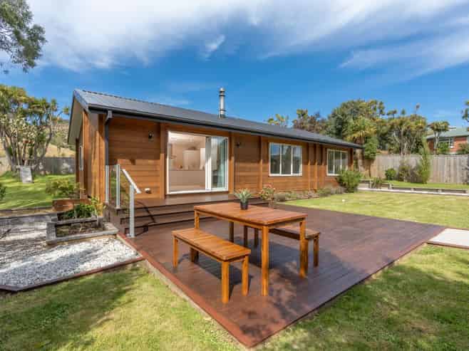 711A Portobello Road, Broad Bay