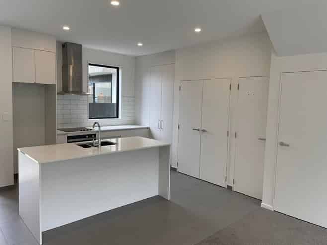 8/80 Eastcoast Bays Road, Milford