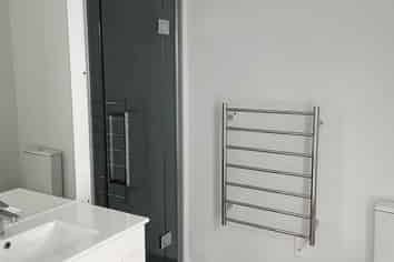 8/80 Eastcoast Bays Road, Milford