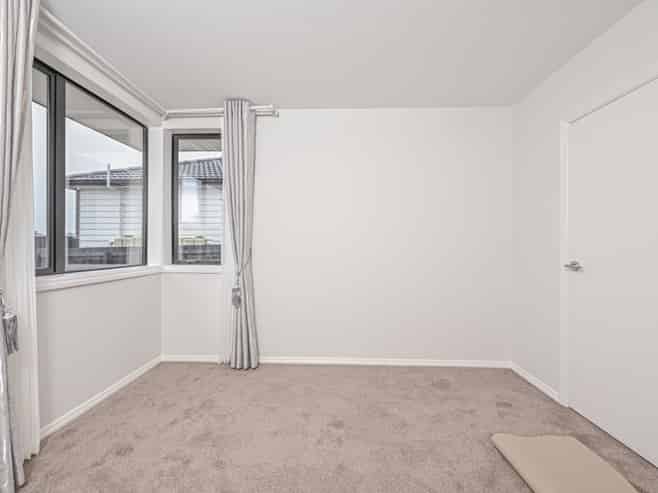 15 Tindall Crescent, Otara