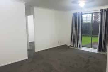 1/12A Keeling Road, Henderson