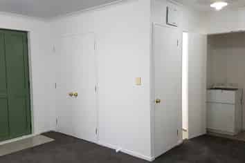 1/12A Keeling Road, Henderson