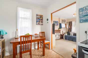 25 Vernon Avenue, Takaro