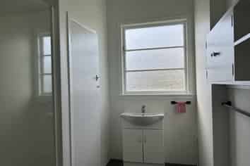 8 Clifford Street, Hawera