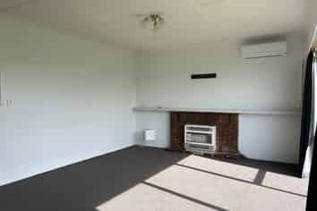 8 Clifford Street, Hawera