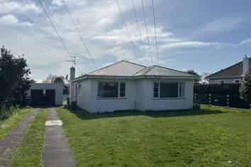 8 Clifford Street, Hawera