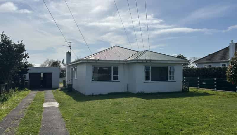 8 Clifford Street, Hawera