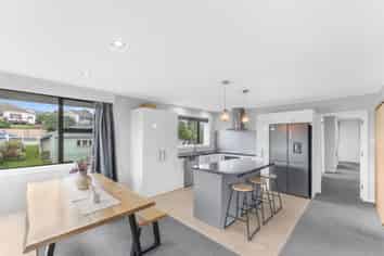 14 Livingstone Street, West End