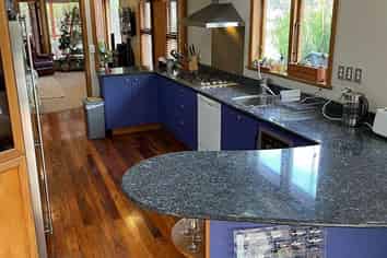 122 Mana Esplanade, Paremata