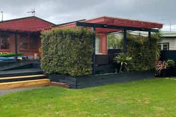 122 Mana Esplanade, Paremata