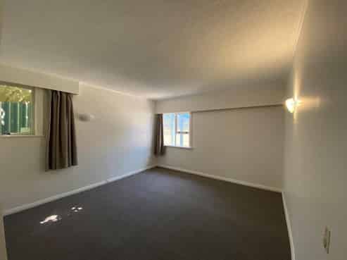 39 Pirie Crescent, Moera