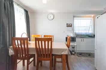 4B Trigg Place, Bader