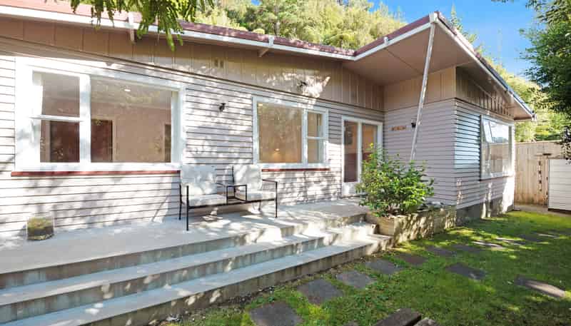 132 Pinehaven Road, Pinehaven