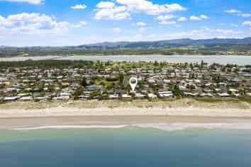  25 Esme Grove, Omaha