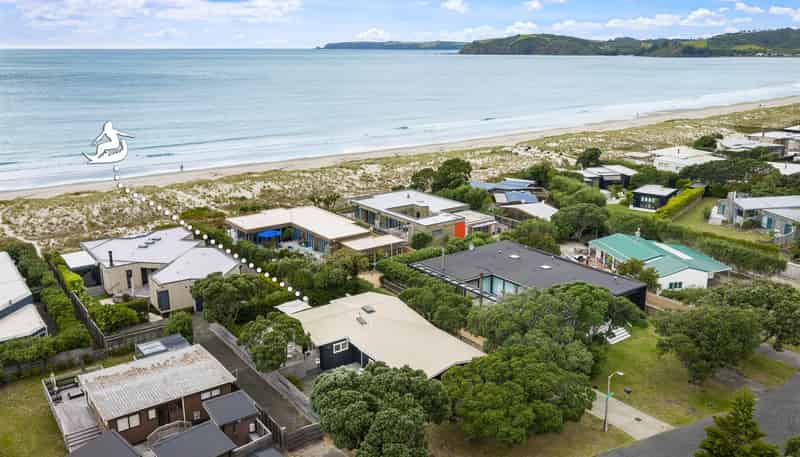  25 Esme Grove, Omaha