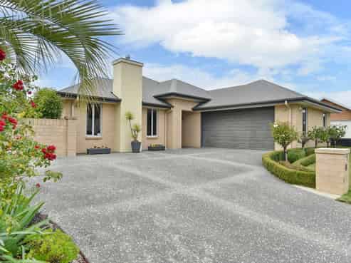 40 Glencullen Drive, Casebrook