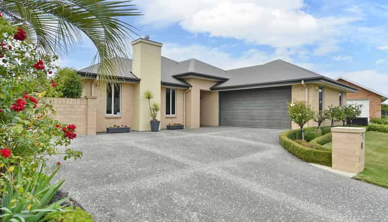40 Glencullen Drive, Casebrook