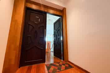 OFFICE ON ONEHUNGA MALL MAIN STREET
