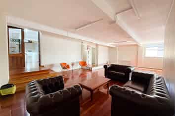 OFFICE ON ONEHUNGA MALL MAIN STREET
