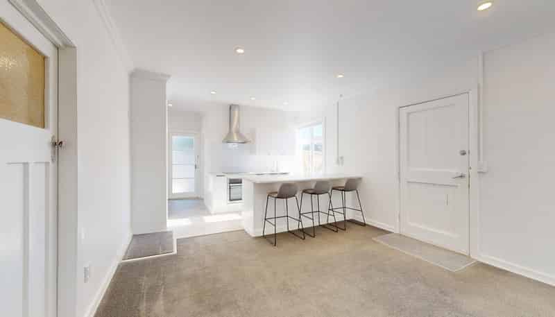 10a Waimea Road, Waikanae Beach