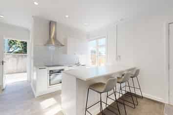 10a Waimea Road, Waikanae Beach