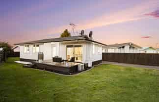 112 Saxbys Road, Deanwell