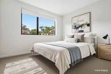 2/49 Northboro Road, Belmont