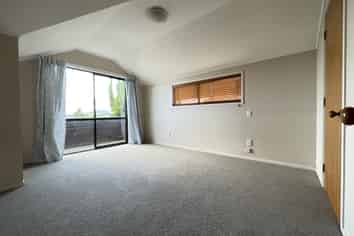 13B Cambrai Avenue, Mount Roskill