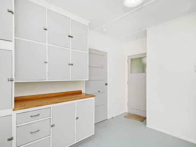 12 Pilcher Crescent , Naenae