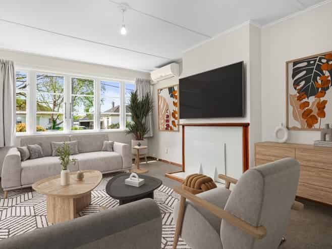 12 Pilcher Crescent , Naenae