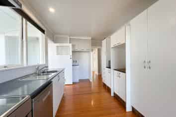 27 Kings Road, Panmure