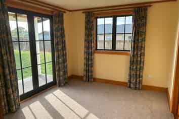 37 Hilton Road, Carterton