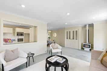 233A Whites Line East, Waiwhetu