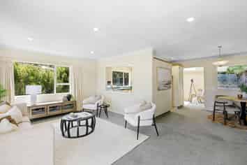 233A Whites Line East, Waiwhetu