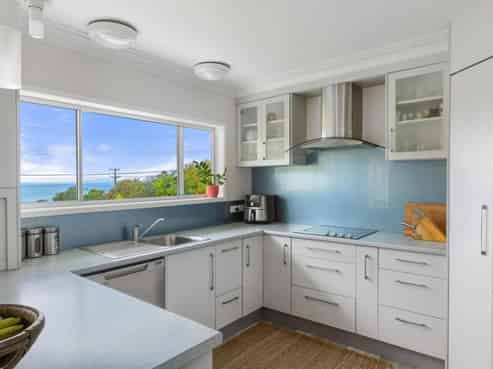 1068 Whangaparaoa Road, Matakatia
