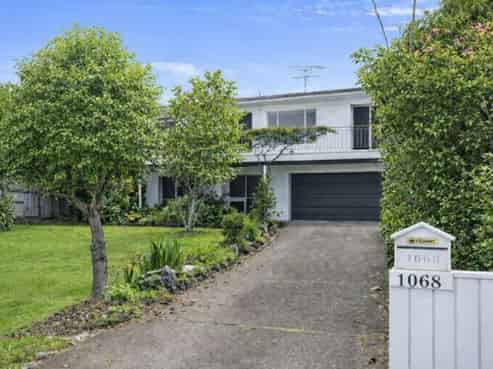 1068 Whangaparaoa Road, Matakatia