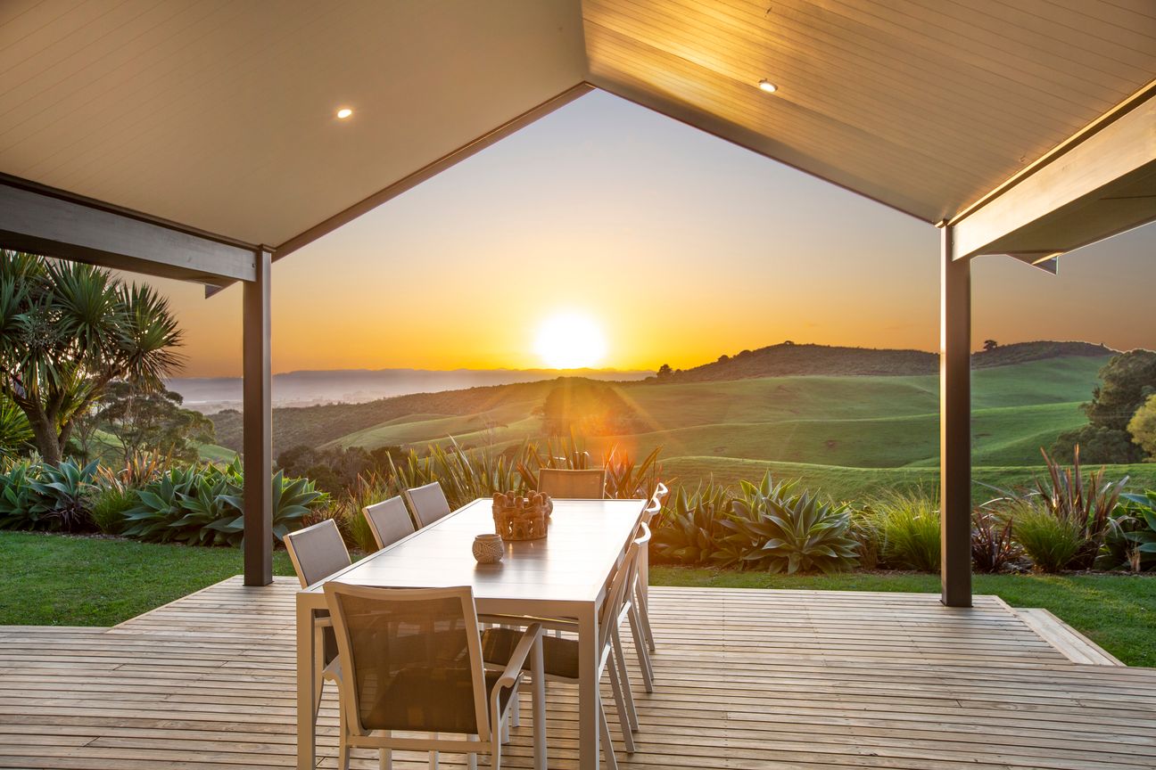 Immaculate Lifestyle Luxury in Raglan - Vista 4