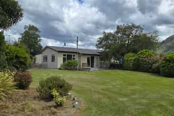 109 Kent Street, Kingston