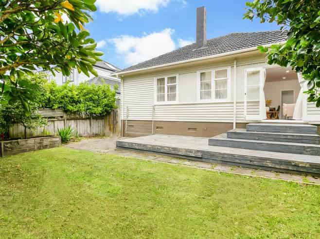 12 Moata Road, One Tree Hill