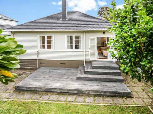 12 Moata Road, One Tree Hill