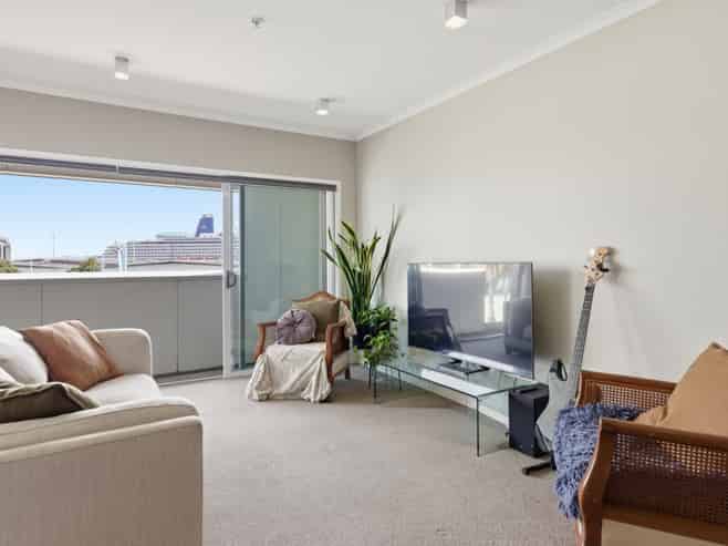 303/277 Maunganui Road, Mount Maunganui