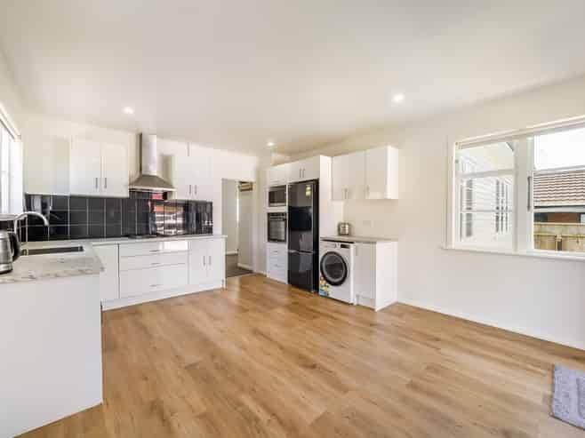 78 Hall Crescent, Epuni