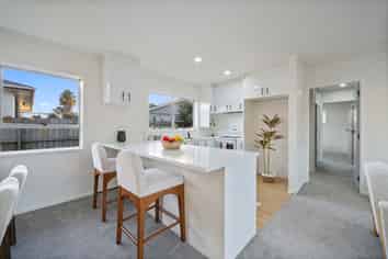 2/24 Waimana Road, Conifer Grove