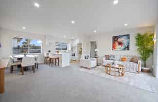 2/24 Waimana Road, Conifer Grove