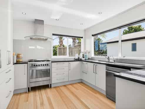 159 Vipond Road, Stanmore Bay