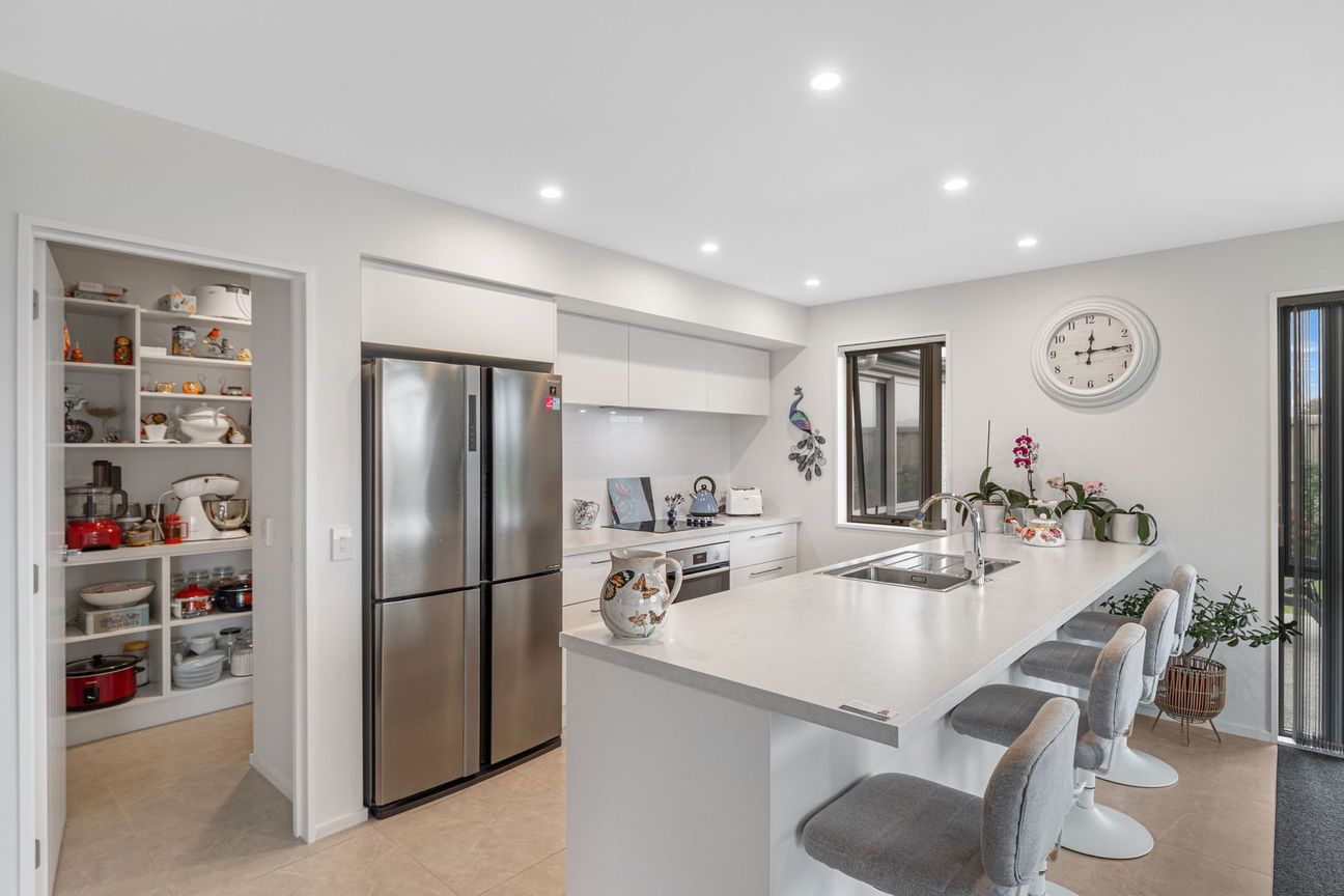 Top Value Immaculate 4 Bed In Amberley – pohled 6